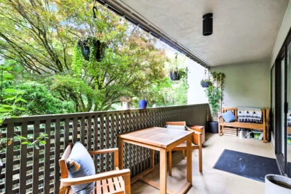 Front Yard Photo of 212 1955 Woodway Place, Burnaby, BC