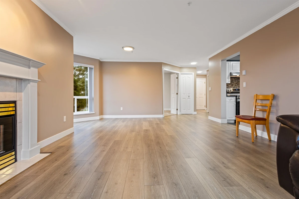 Dining Area Photo of 206 32120 Mt Waddington Avenue, Abbotsford, BC