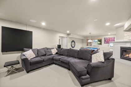 Hot Tub / Spa Photo of 18265 Claytonhill Drive, Surrey, BC