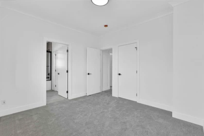 Entry Foyer Photo of 101 16702 16a Avenue, Surrey, BC