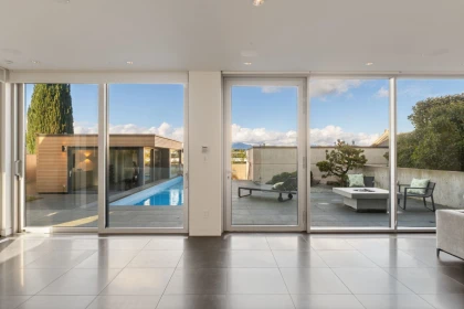 Hot Tub / Spa Photo of 2723 W 30th Avenue, Vancouver, BC