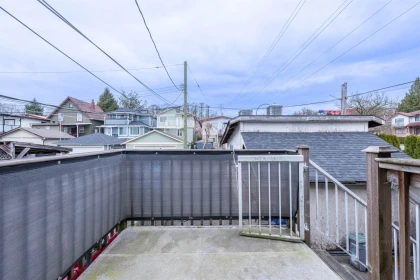 Breakfast Nook Photo of 3681 Adanac Street, Vancouver, BC