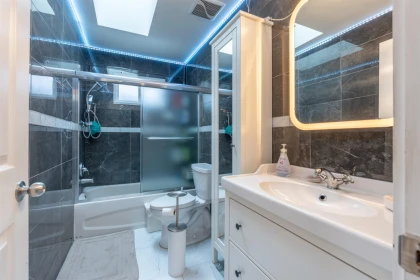 Guest Bathroom Photo of 3681 Adanac Street, Vancouver, BC