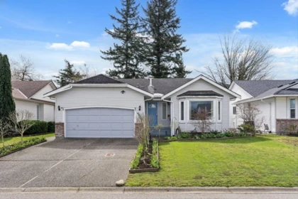 44996 Cumberland Avenue, Chilliwack, BC, Chilliwack — Single Family Residence for sale
