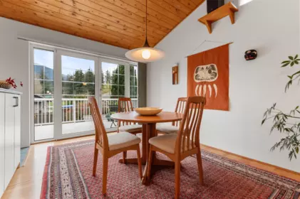 711 Fraser Avenue, Hope, BC, Hope — Single Family Residence for sale
