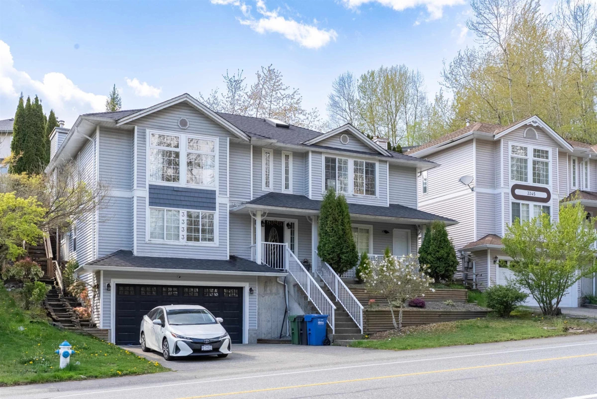 Living Room Photo of 3333 Blue Jay Street, Abbotsford, BC