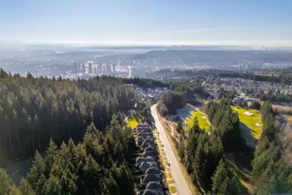 Hot Tub / Spa Photo of 1899 Parkway Boulevard, Coquitlam, BC