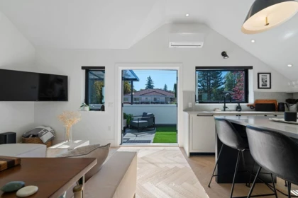 Breakfast Nook Photo of 4921 Larch Street, Vancouver, BC