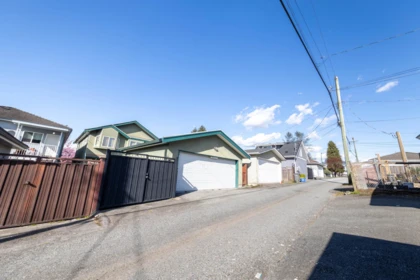 Swimming Pool Photo of 3076 E 27th Avenue, Vancouver, BC