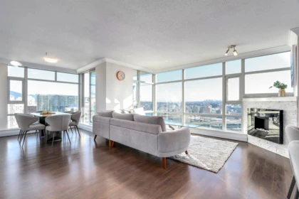 3002 1199 Marinaside Crescent, Vancouver, BC, Vancouver — Apartment/Condo for sale