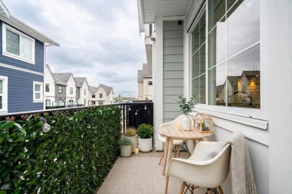 Breakfast Nook Photo of 2 20321 80 Avenue, Langley, BC