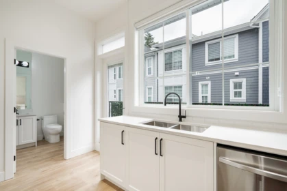 Guest Bathroom Photo of 2 20321 80 Avenue, Langley, BC
