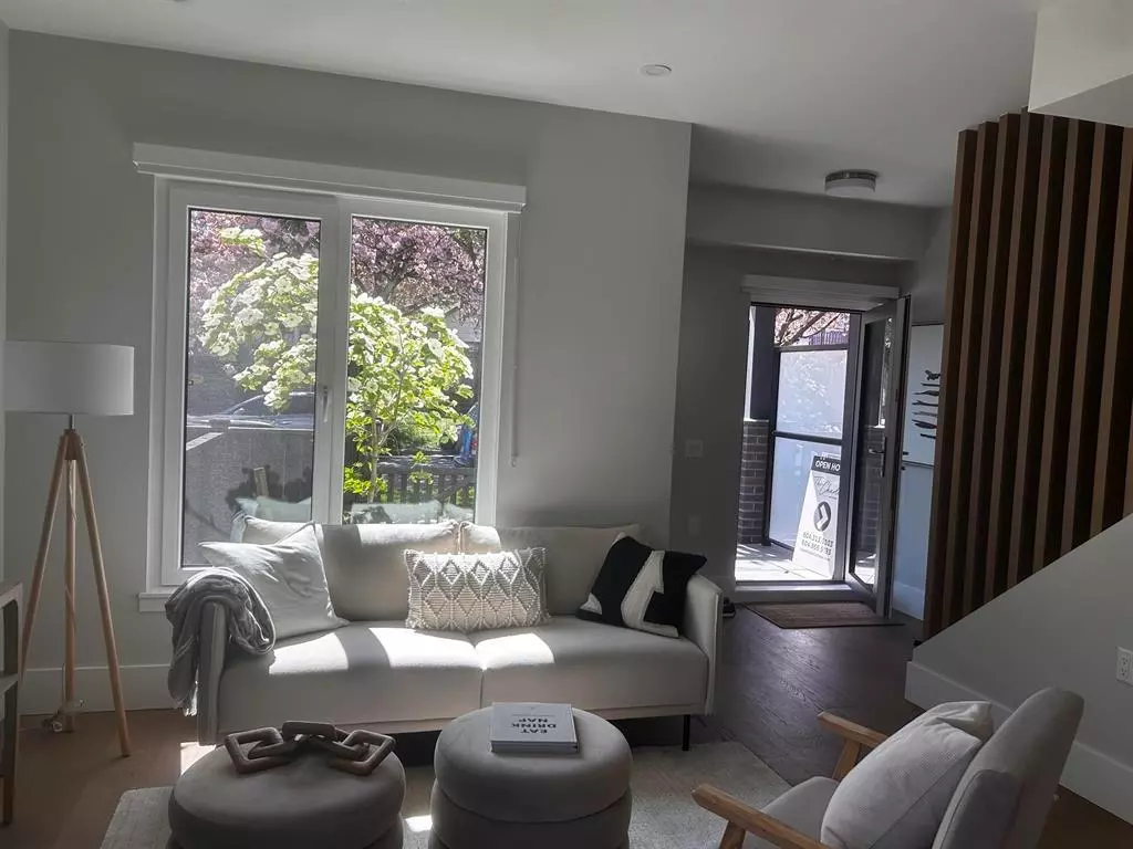 Living Room Photo of 1341 E 21st Avenue, Vancouver, BC