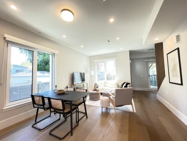 Breakfast Nook Photo of 1341 E 21st Avenue, Vancouver, BC