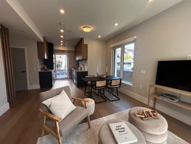 1341 E 21st Avenue, Vancouver, BC, Vancouver — Townhouse for sale
