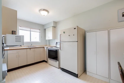 Powder Room Photo of 14317 89a Avenue, Surrey, BC