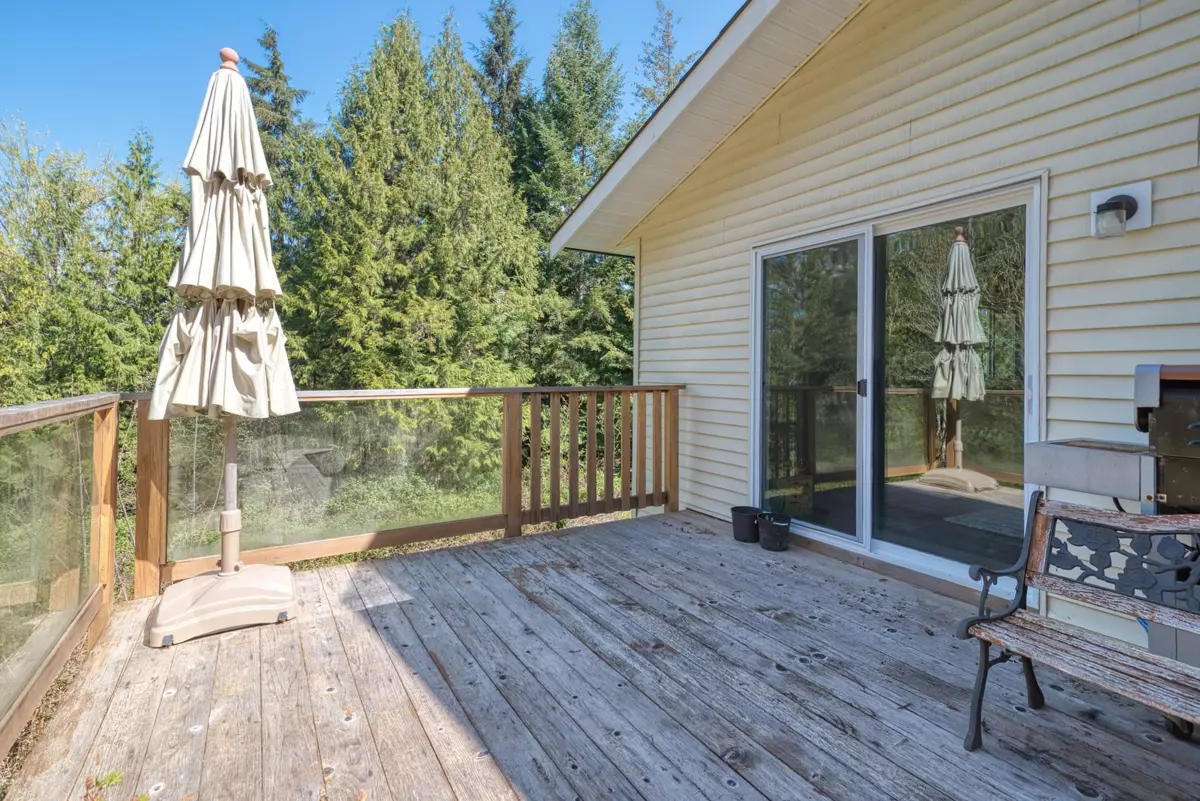 Dining Area Photo of 5799 Sandy Hook Road, Sechelt, BC