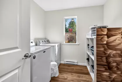 Hot Tub / Spa Photo of 5799 Sandy Hook Road, Sechelt, BC