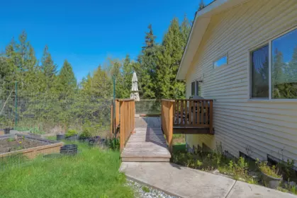 Kitchen Photo of 5799 Sandy Hook Road, Sechelt, BC