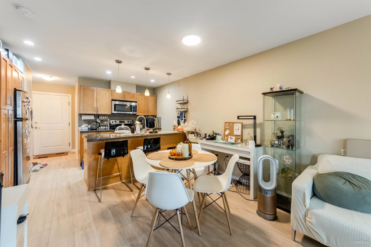 Family Room Photo of 307 5000 Imperial Street, Burnaby, BC