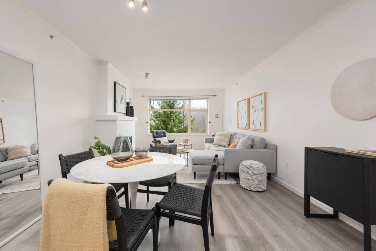 Dining Area Photo of 401 300 Klahanie Drive, Port Moody, BC