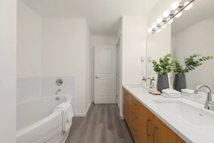 Mudroom Photo of 401 300 Klahanie Drive, Port Moody, BC