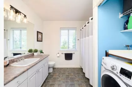 Mudroom Photo of 21469 126 Avenue, Maple Ridge, BC