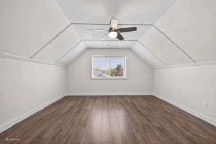 Entry Foyer Photo of 7325 123 Street, Surrey, BC