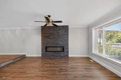 Kitchen Photo of 7325 123 Street, Surrey, BC