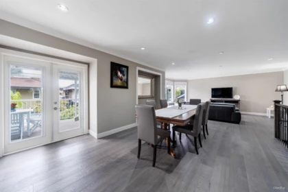 Breakfast Nook Photo of 960 Governor Court, Port Coquitlam, BC
