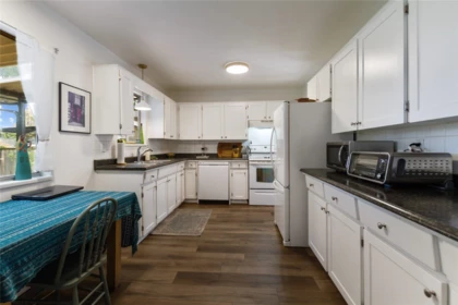 Primary Bathroom Photo of 3148 Lancaster Place, Port Coquitlam, BC