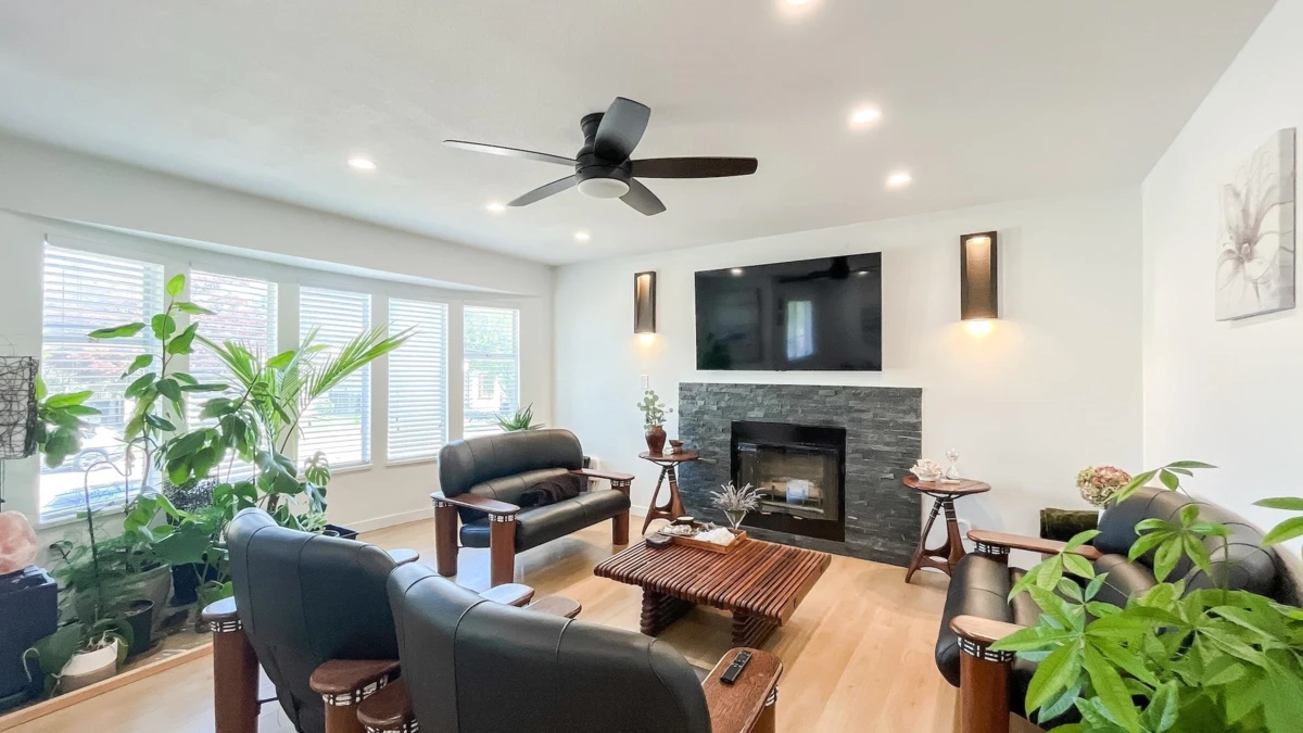 Living Room Photo of 8775 144 Street, Surrey, BC