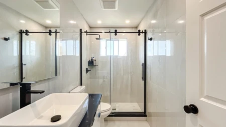 Laundry Room Photo of 8775 144 Street, Surrey, BC