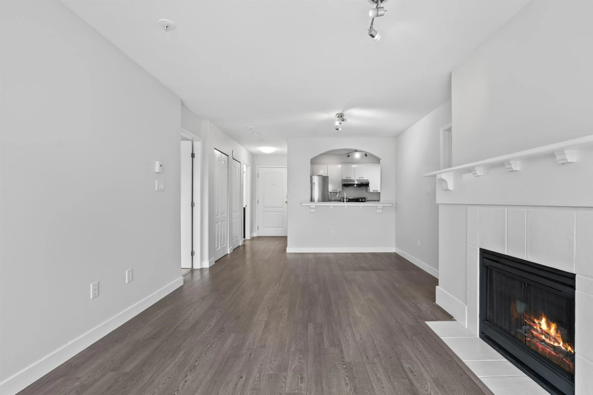 Dining Area Photo of 304 5500 Lynas Lane, Richmond, BC