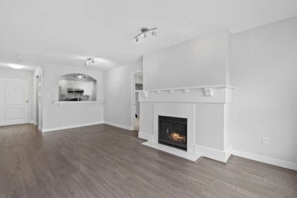 304 5500 Lynas Lane, Richmond, BC, Richmond — Apartment/Condo for sale