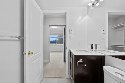 Office / Den Photo of 304 5500 Lynas Lane, Richmond, BC