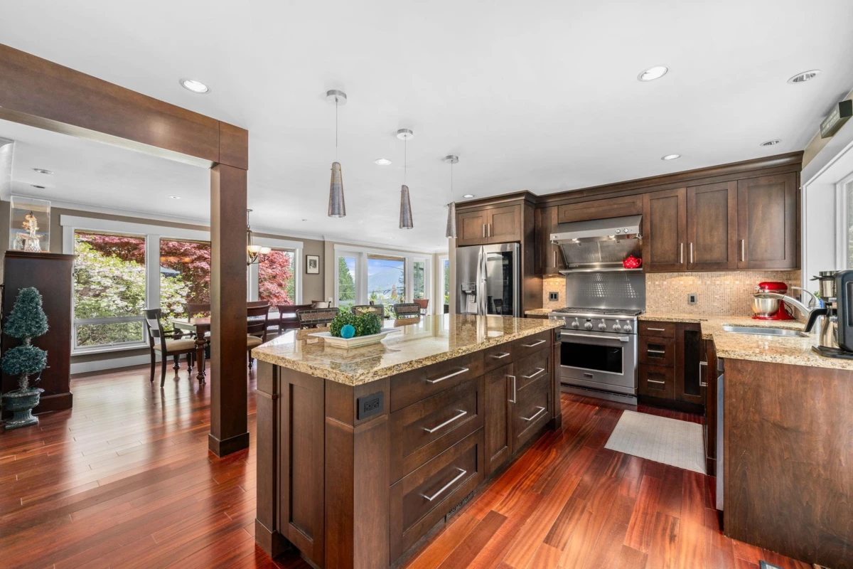 Family Room Photo of 871 Fairway Drive, North Vancouver, BC