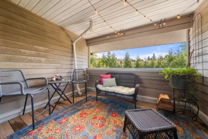 Outdoor Deck Photo of 202 1000 Bowron Court, North Vancouver, BC