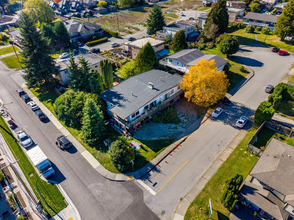 Family Room Photo of 780-782 Catherine Avenue, Coquitlam, BC