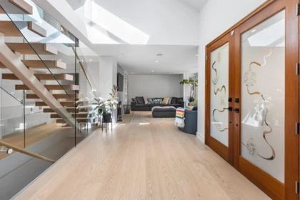 Garage Interior Photo of 537 Eastcot Road, West Vancouver, BC