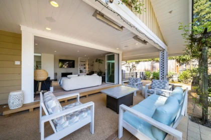 Hot Tub / Spa Photo of 537 Eastcot Road, West Vancouver, BC