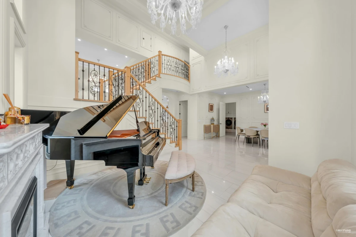 Family Room Photo of 10780 Mortfield Road, Richmond, BC