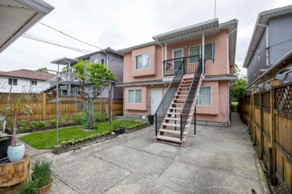 Hot Tub / Spa Photo of 5345 Wales Street, Vancouver, BC