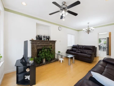Kitchen Photo of 5345 Wales Street, Vancouver, BC