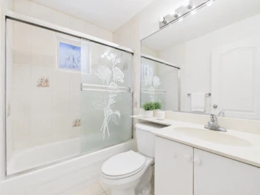 Mudroom Photo of 5345 Wales Street, Vancouver, BC