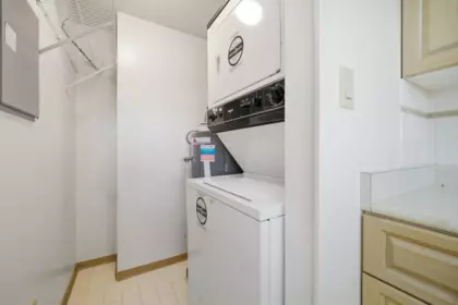 Basement Recreation Room Photo of 908 7500 Granville Avenue, Richmond, BC