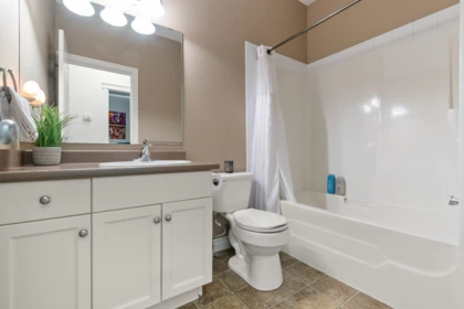 Entry Foyer Photo of 47216 Laughington Place, Chilliwack, BC
