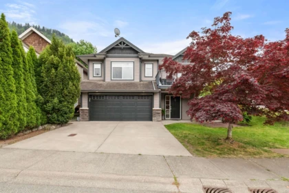 47216 Laughington Place, Chilliwack, BC, Chilliwack — Single Family Residence for sale