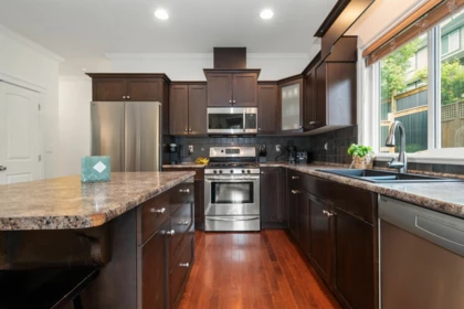Kitchen Photo of 47216 Laughington Place, Chilliwack, BC