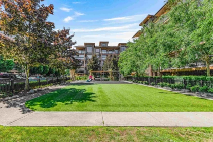 Front Yard Photo of 356 8258 207a Street, Langley, BC